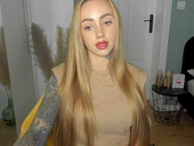 SEXYcoralie