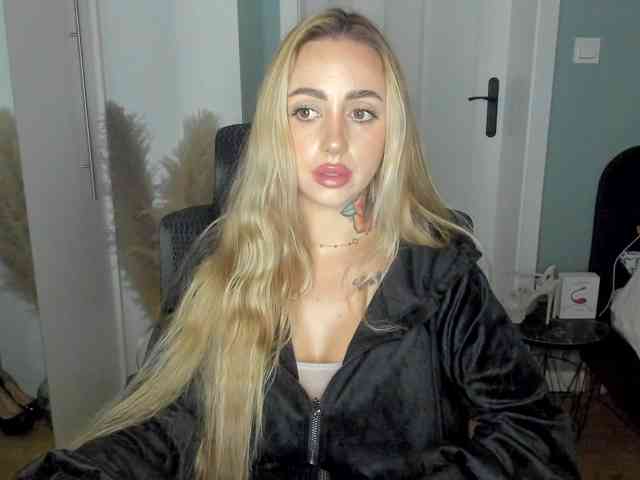 SEXYcoralie
