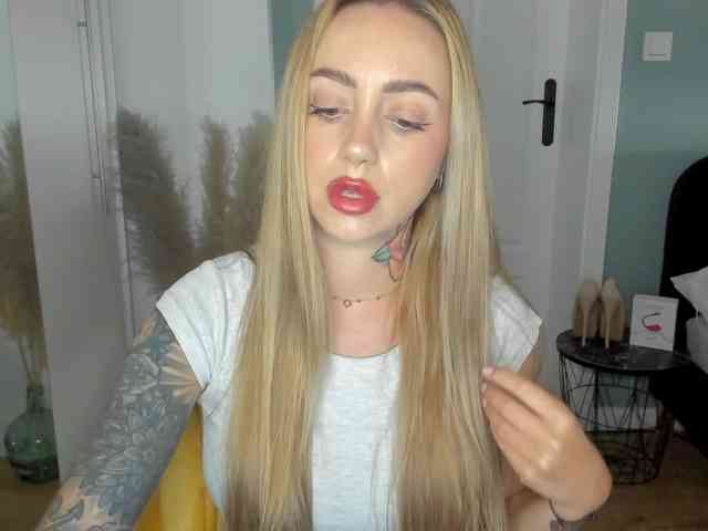 SEXYcoralie