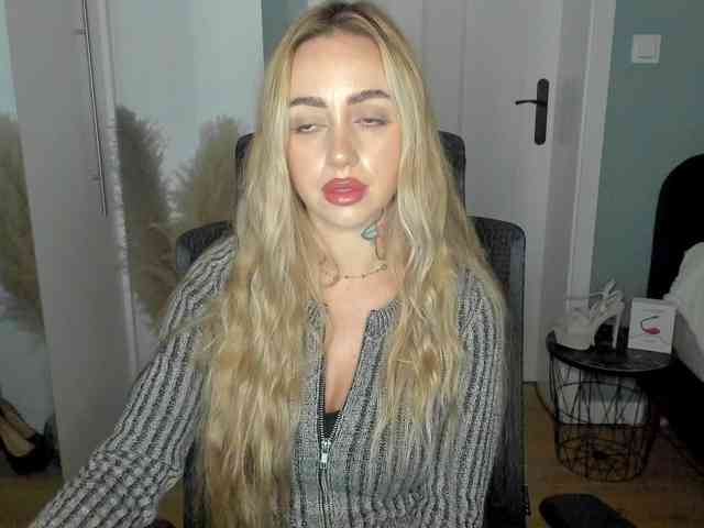 SEXYcoralie