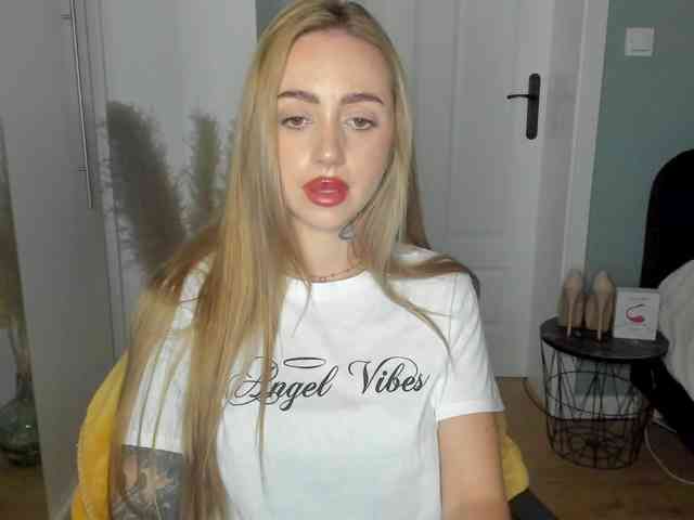 SEXYcoralie