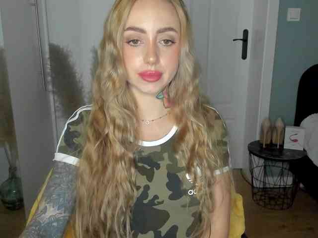 SEXYcoralie