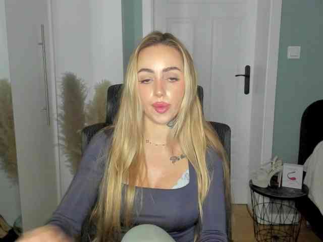 SEXYcoralie
