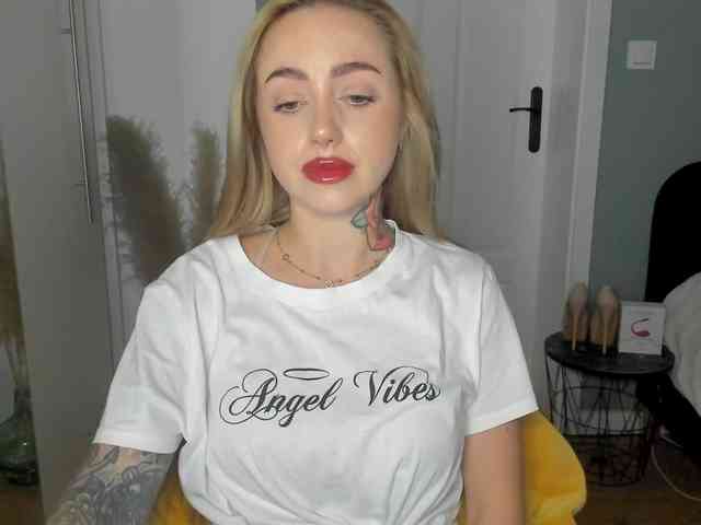 SEXYcoralie