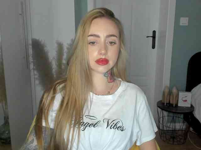 SEXYcoralie