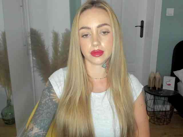 SEXYcoralie