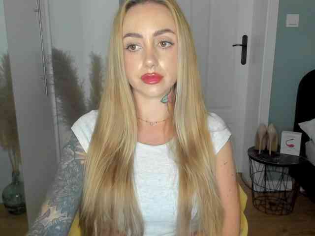 SEXYcoralie
