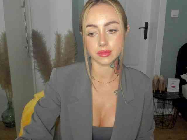 SEXYcoralie