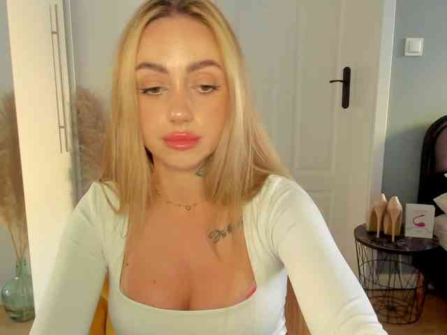 SEXYcoralie