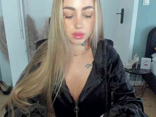 SEXYcoralie