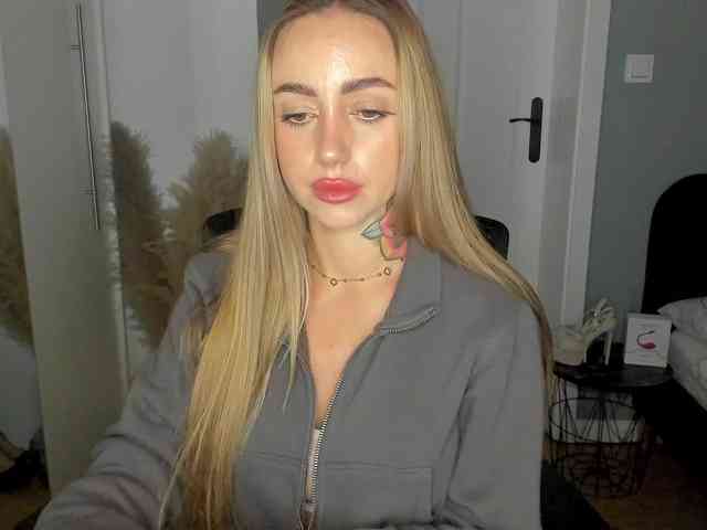 SEXYcoralie