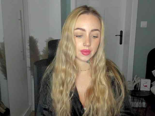 SEXYcoralie