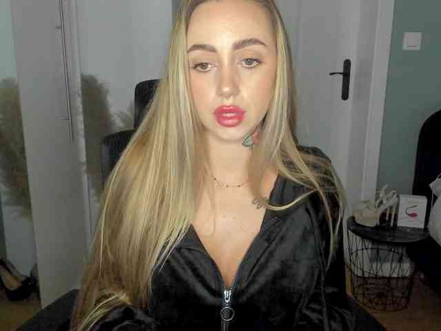 SEXYcoralie