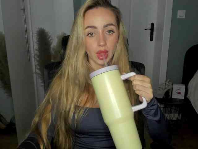 SEXYcoralie