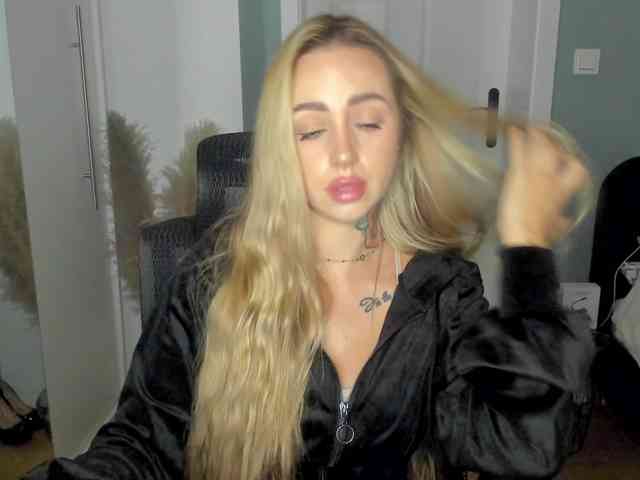 SEXYcoralie