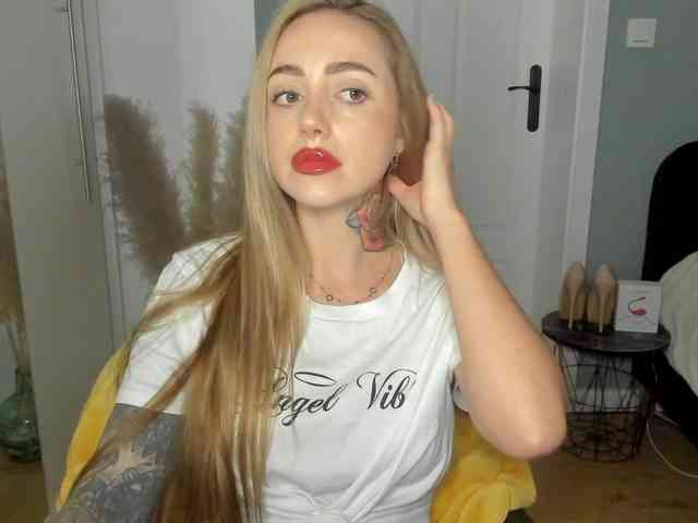 SEXYcoralie