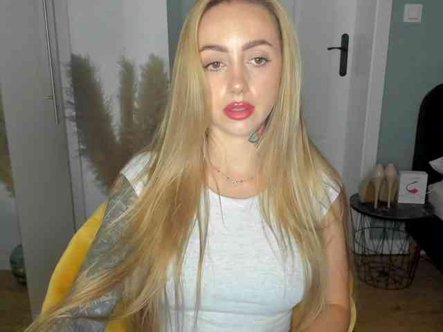 SEXYcoralie