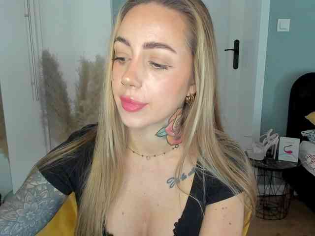 SEXYcoralie