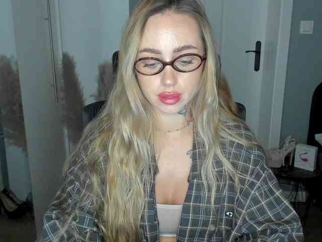 SEXYcoralie