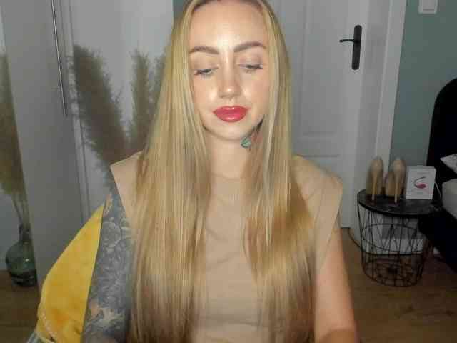 SEXYcoralie