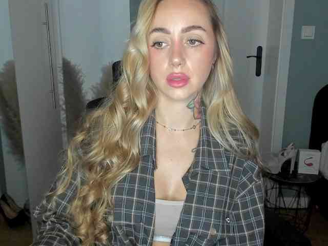 SEXYcoralie