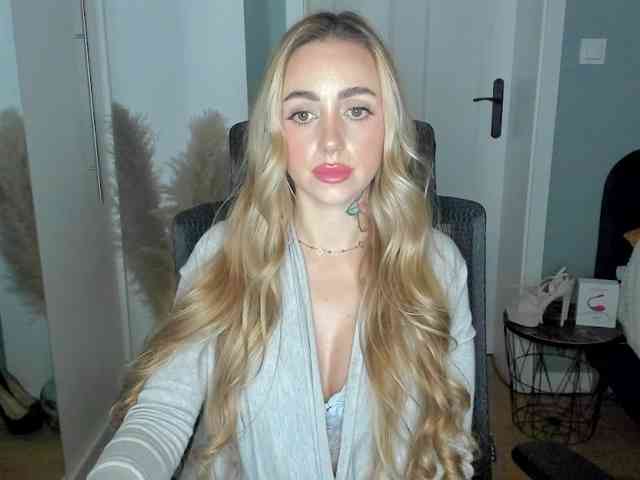 SEXYcoralie