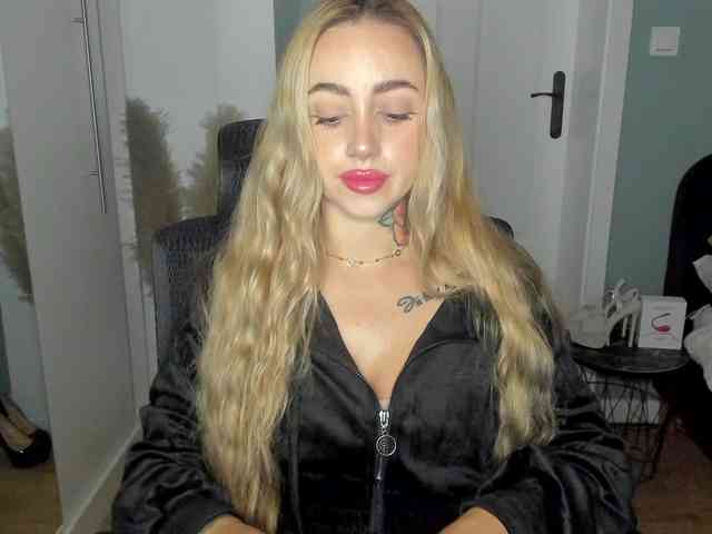 SEXYcoralie