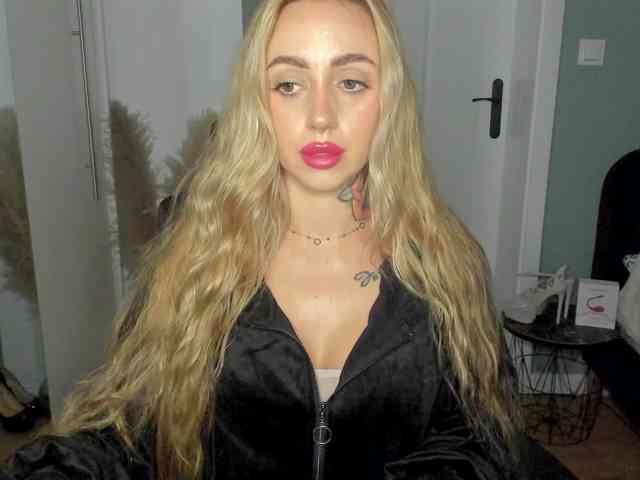 SEXYcoralie