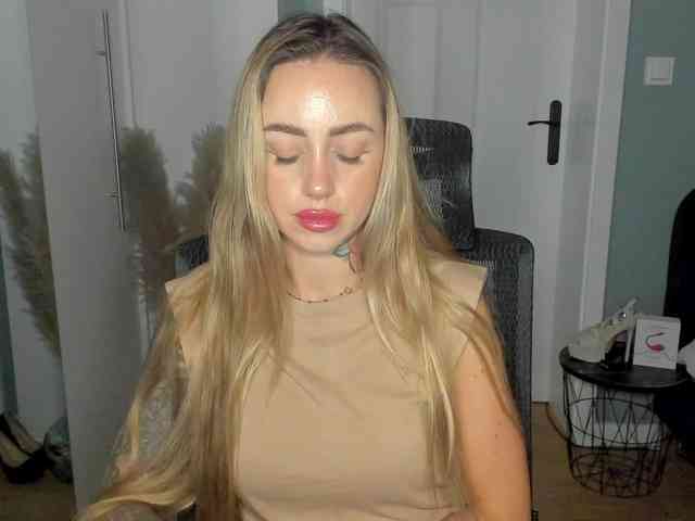 SEXYcoralie