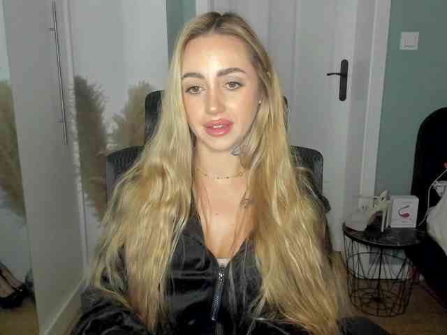 SEXYcoralie