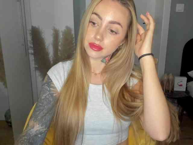 SEXYcoralie webcam