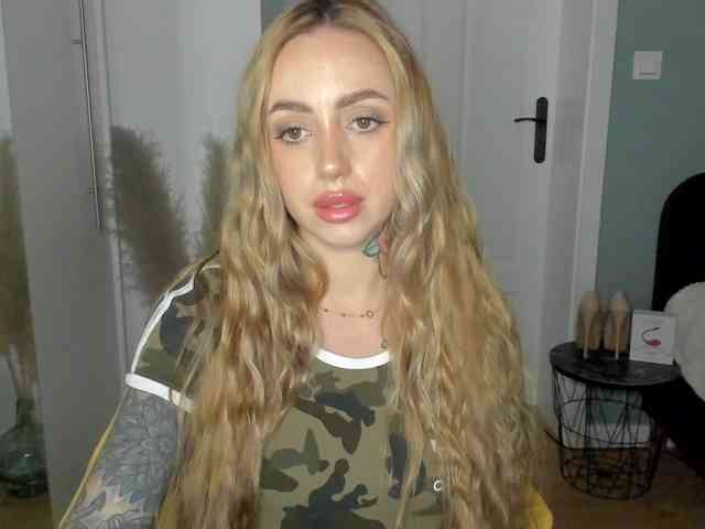 SEXYcoralie