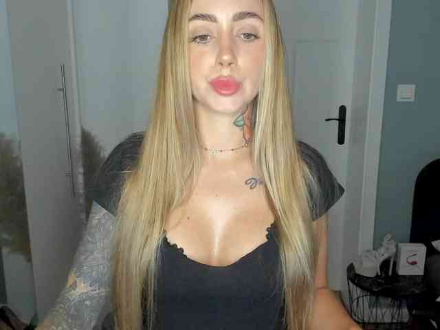 SEXYcoralie