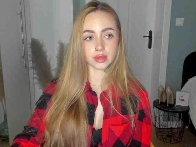 SEXYcoralie webcam