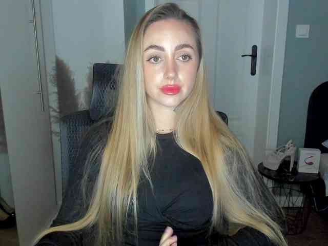 SEXYcoralie webcam