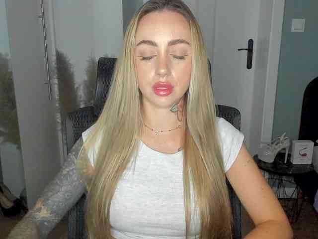 Modelo: SEXYcoralie