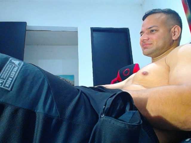 hugo19cm — live male cam