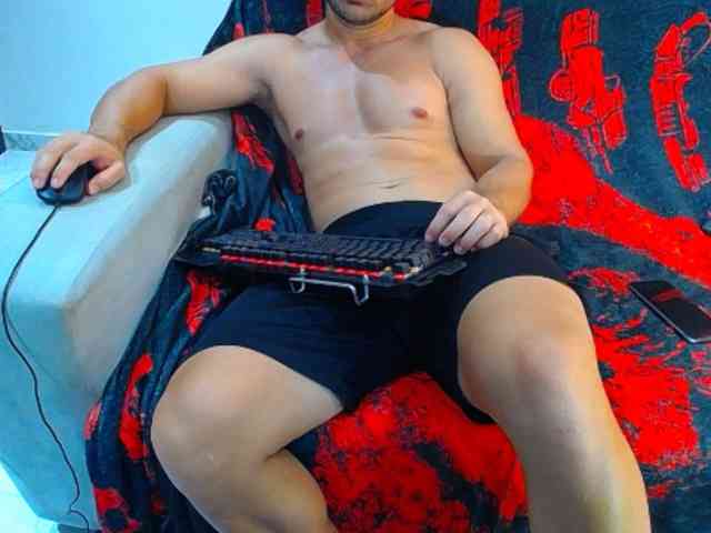 hugo19cm Sex Cam Show
