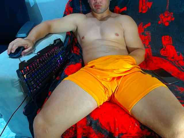 hugo19cm Live Webcam on BongaCams