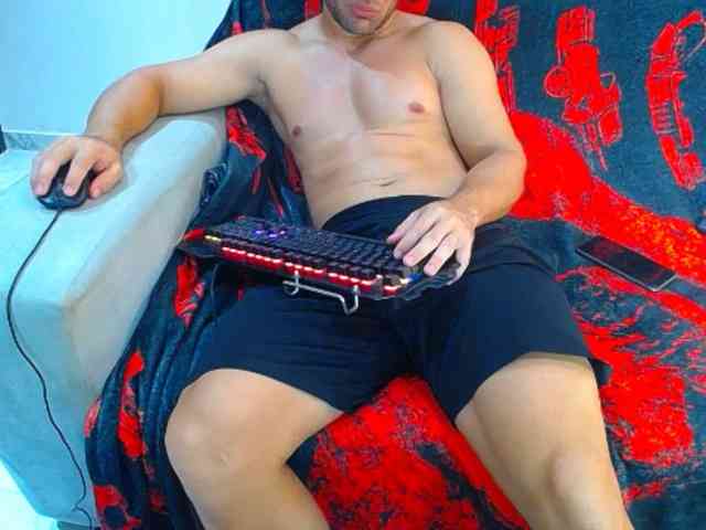 hugo19cm Sex Cam Show