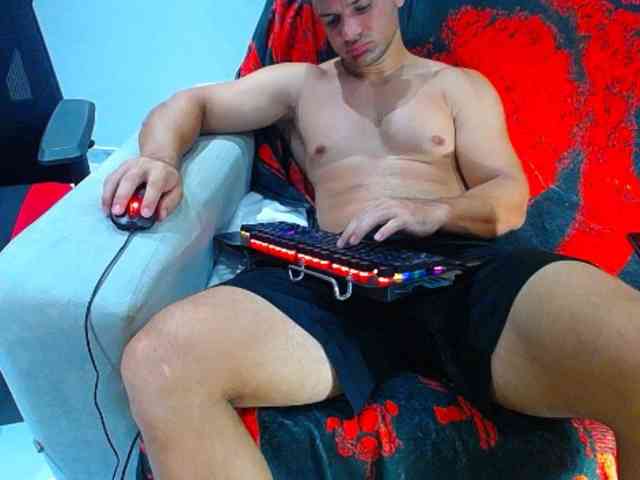 hugo19cm