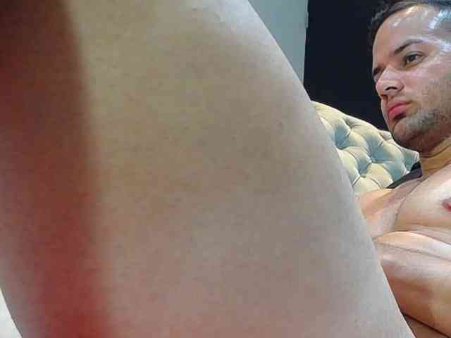 hugo19cm Sex Cam Show