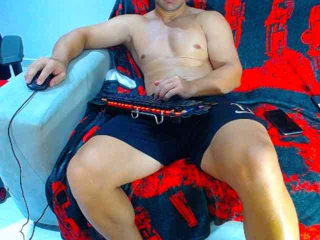 hugo19cm Sex Cam Show