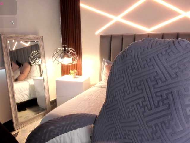 VeronicaLanz live cam on BongaCams