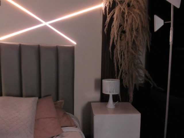 VeronicaLanz live cam preview