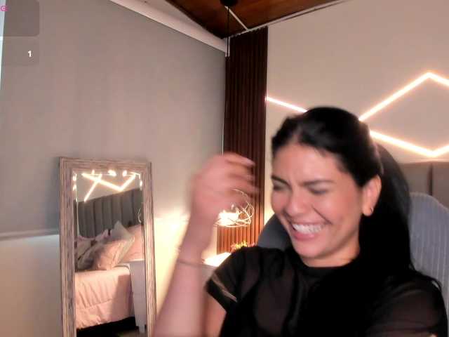 VeronicaLanz live cam on BongaCams
