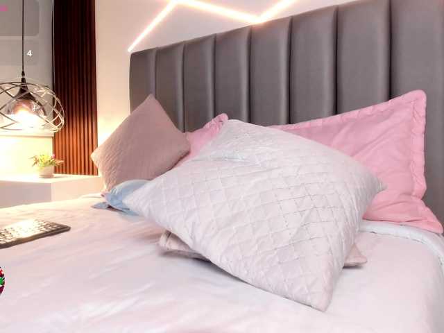 VeronicaLanz live cam on BongaCams