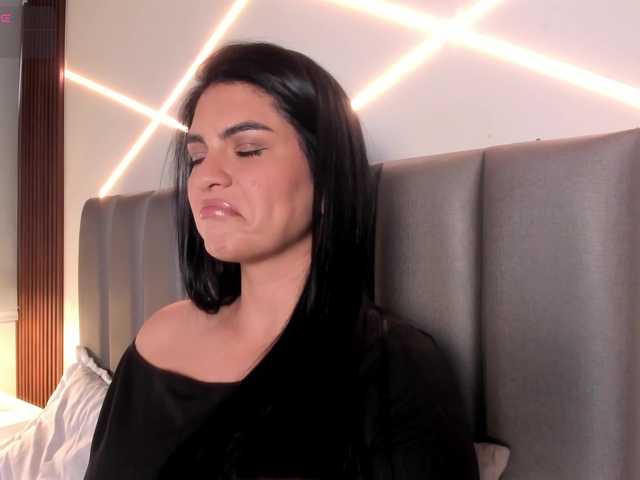 VeronicaLanz's BongaCams show and profile