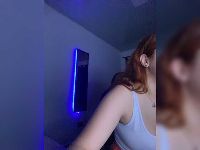 Allie-Rose Live Cam on BongaCams