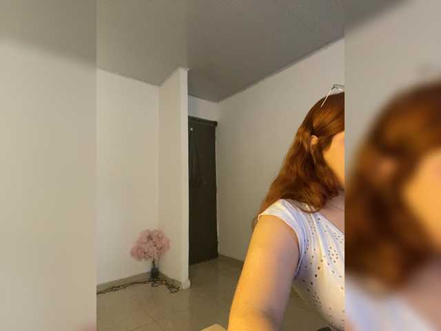 le modèle Allie-Rose est en webcam porno dans un show sur le site bongacams, il possède les tags suivants: Latino/Hispanic,Redhead,Shaved